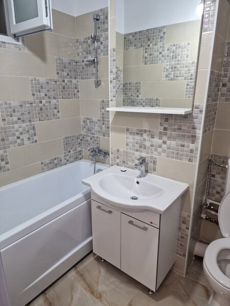 Piata Ambrozie, 5 minute metrou Nicolae Grigorescu,