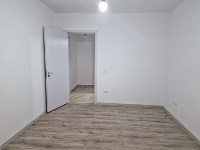 Piata Ambrozie, 5 minute metrou Nicolae Grigorescu,