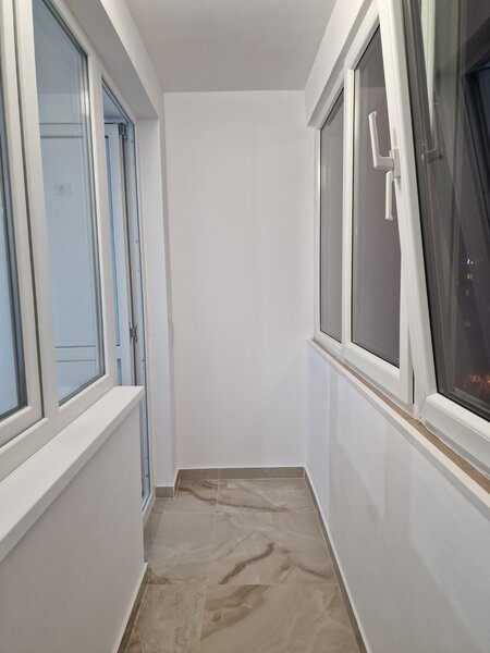 Piata Ambrozie, 5 minute metrou Nicolae Grigorescu,